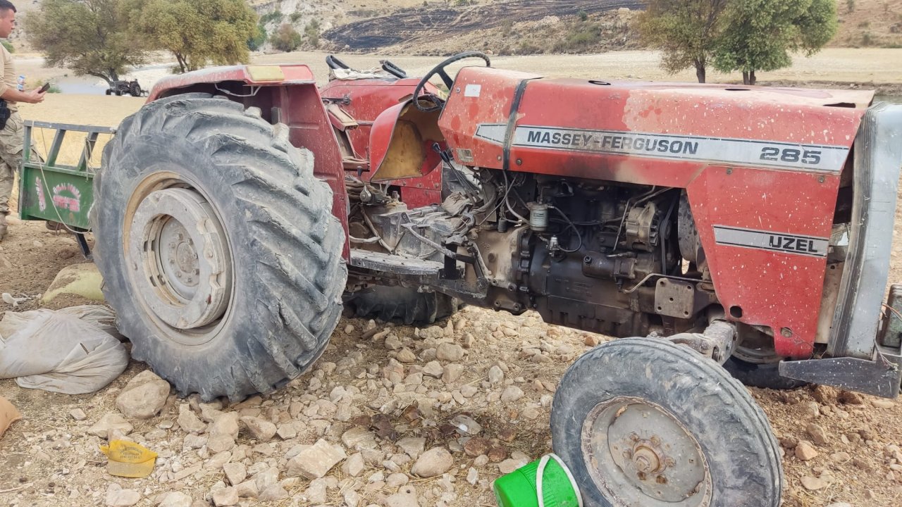 Traktör devrildi:  Karı- kocayı ölüm ayırdı