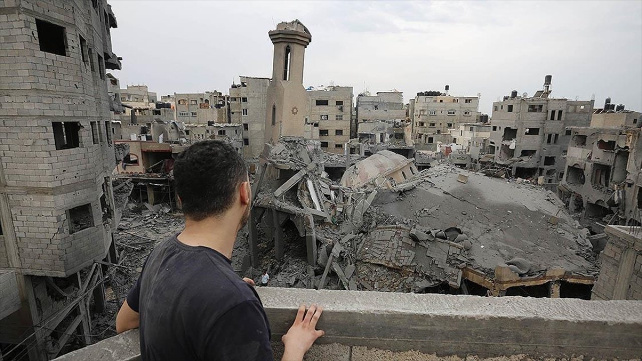 İsrail, Gazze'de 15 günde 31 camiyi yerle bir etti