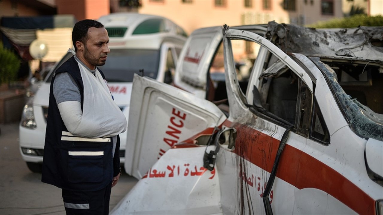 Gazze'deki saldırılarda 64 sağlık personeli hayatını kaybetti