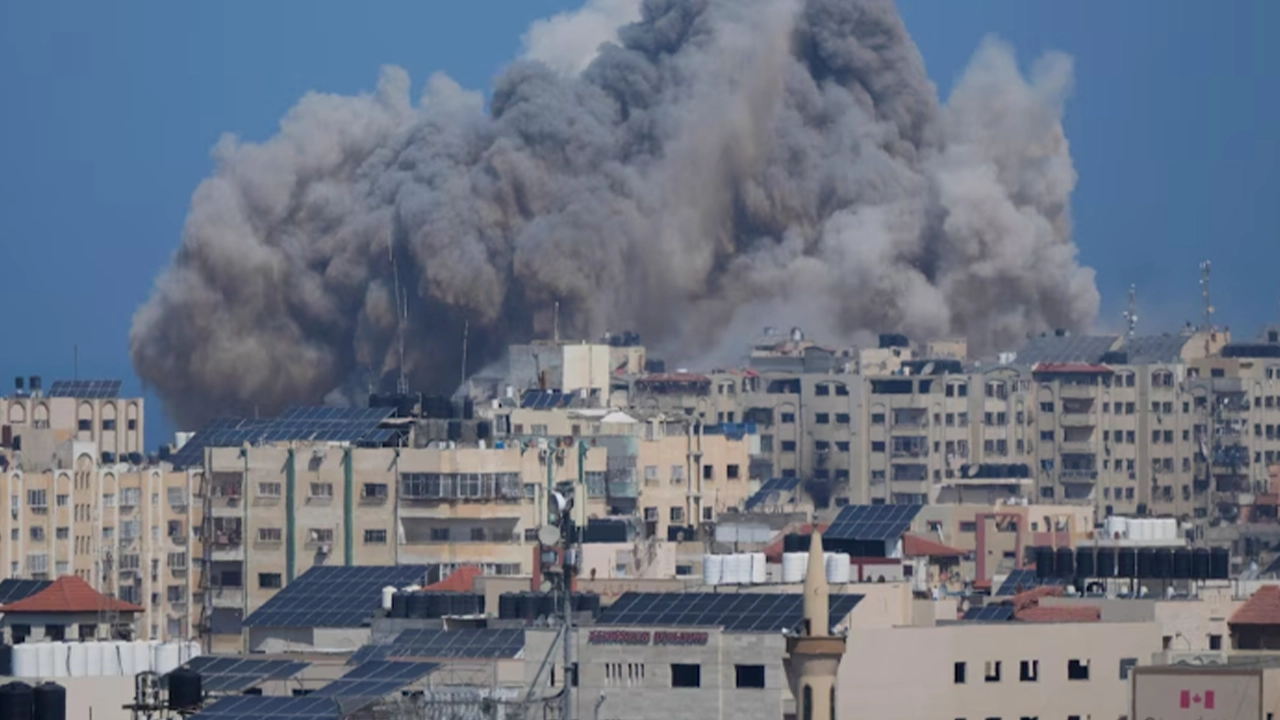 Gazze'de 12 bin ton  patlayıcı kullandı: Hiroşima'ya atılan atom bombasının gücüne eşdeğer