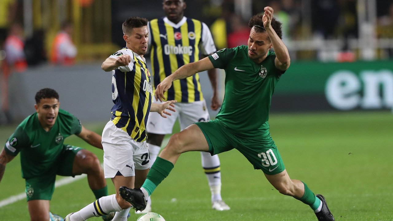 Fenerbahçe rakibini 3-1 yendi
