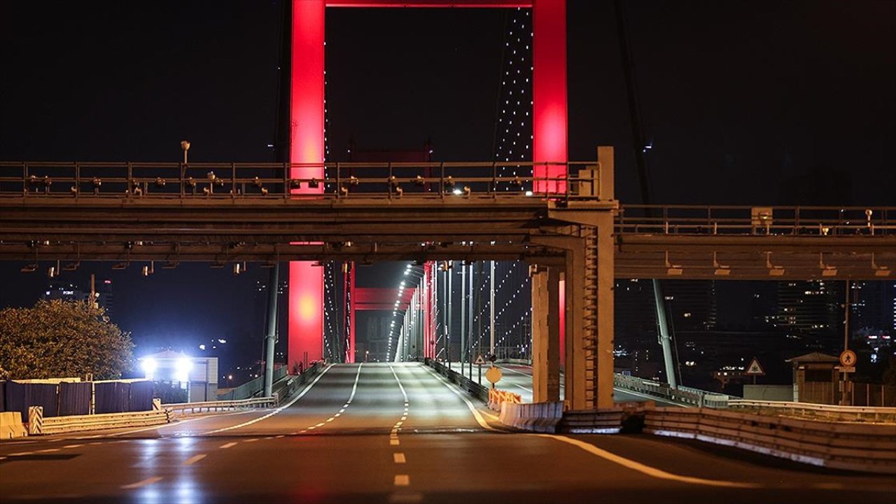 15 Temmuz Şehitler Köprüsü'nün trafiğe kapatılması kararı kaldırıldı