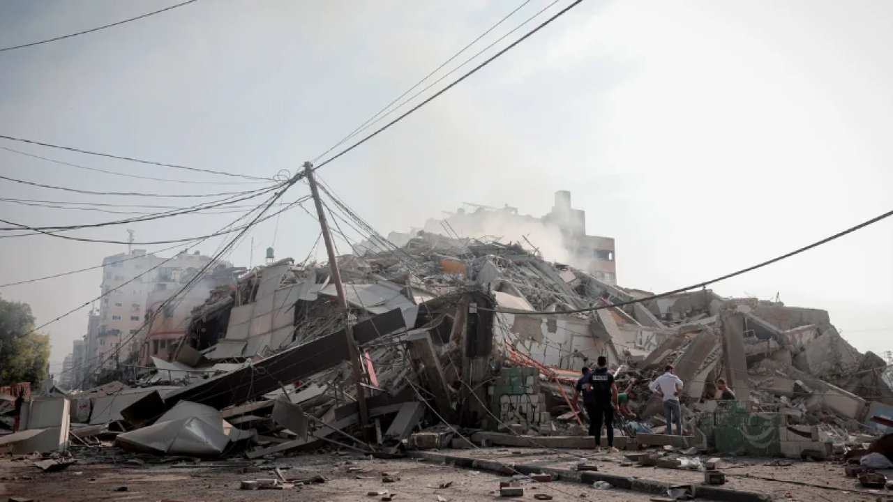 Gazze'de iletişim ve internet yeniden tamamen kesildi