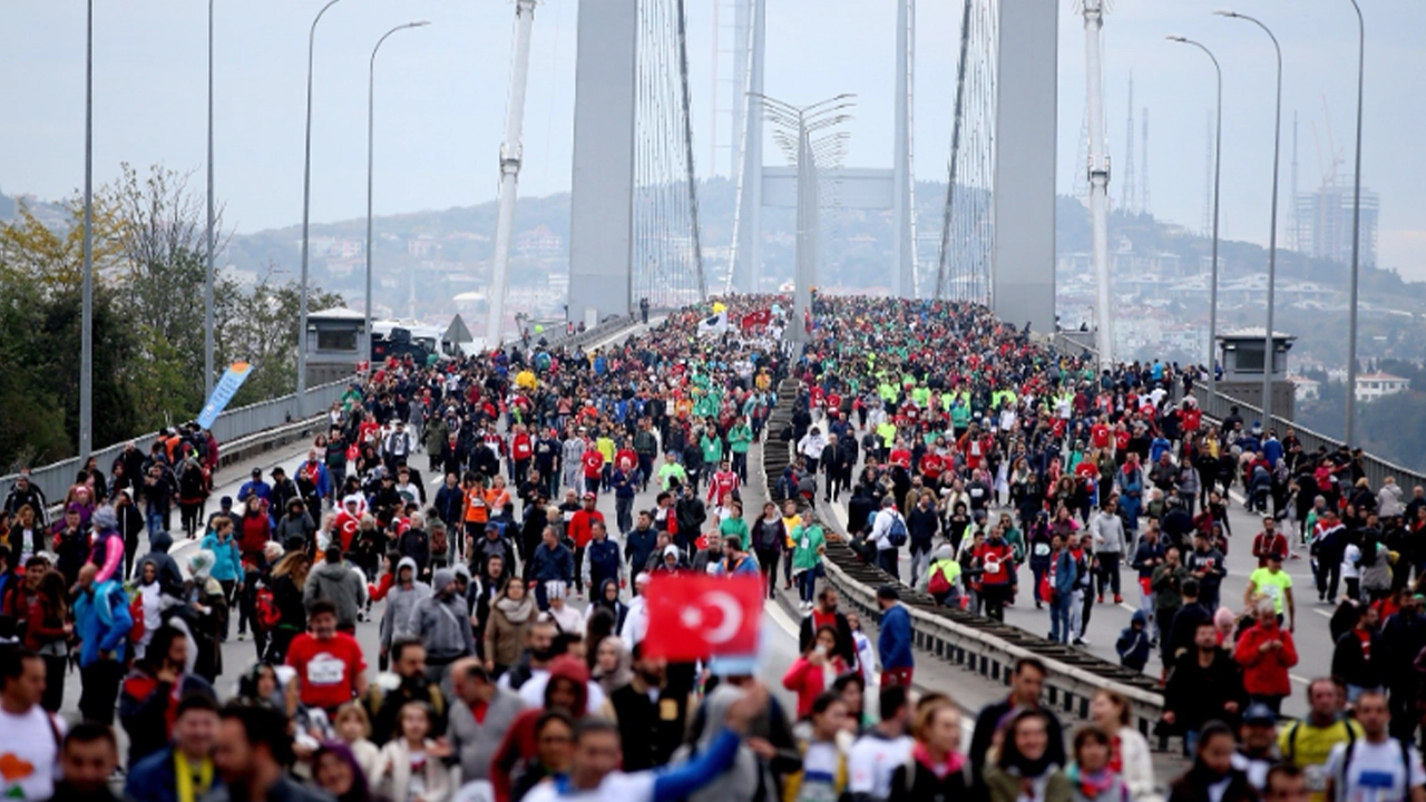 İstanbul Maratonu 45'inci kez start alacak: İşte kapanacak yollar