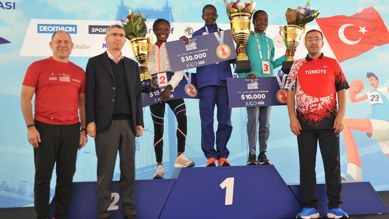 İstanbul Maratonu'nda Kenyalı atlet Beatrice Cheptoo birinci oldu
