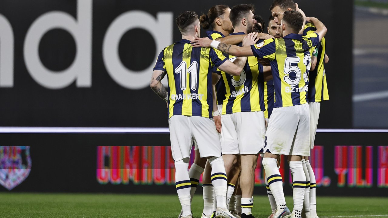 Fenerbahçe 6 eksikle Bulgaristan'a gitti