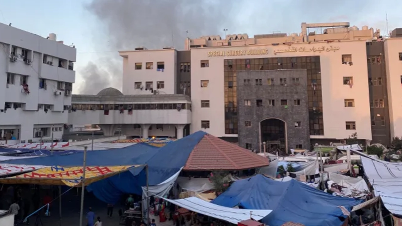 İsrail, Şifa Hastanesi Yerleşkesi'nde poliklinik binasını vurdu: Çok sayıda ölü var