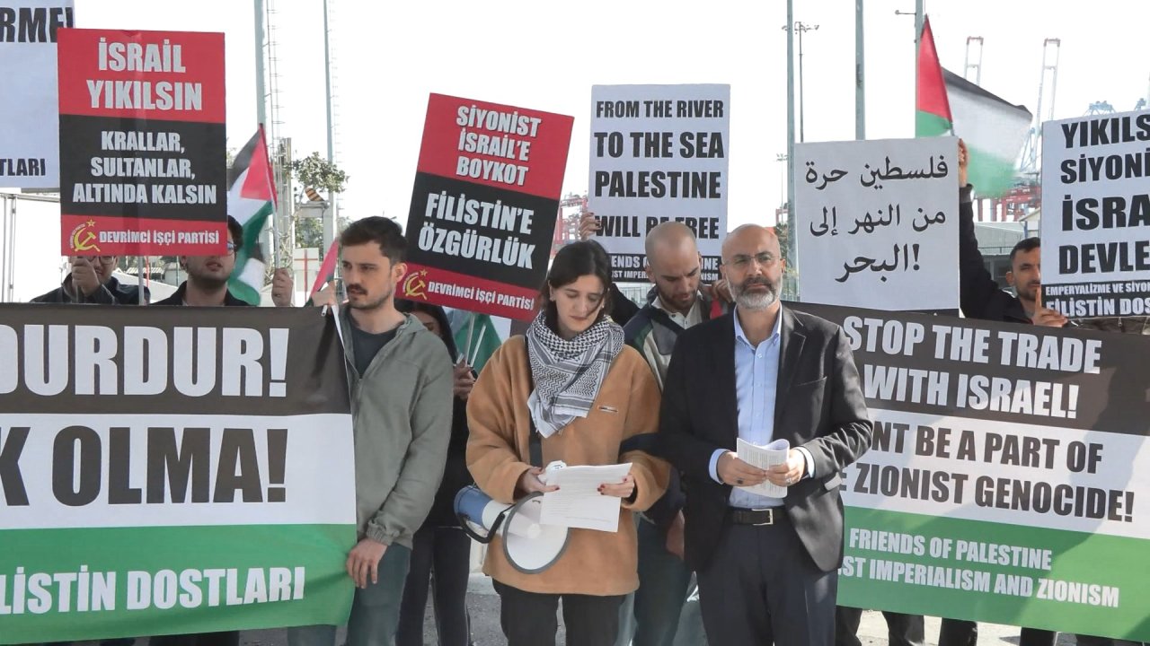 Ambarlı Limanı'nda İsrail protestosu