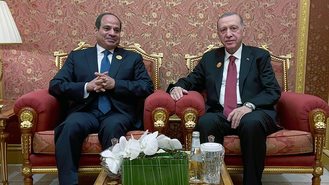 Cumhurbaşkanı Erdoğan, Mısır Cumhurbaşkanı Sisi ile Riyad'da görüştü