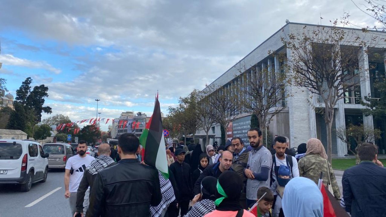 Edirnekapı'dan Beyazıt'a Filistin'e destek için yürüdüler