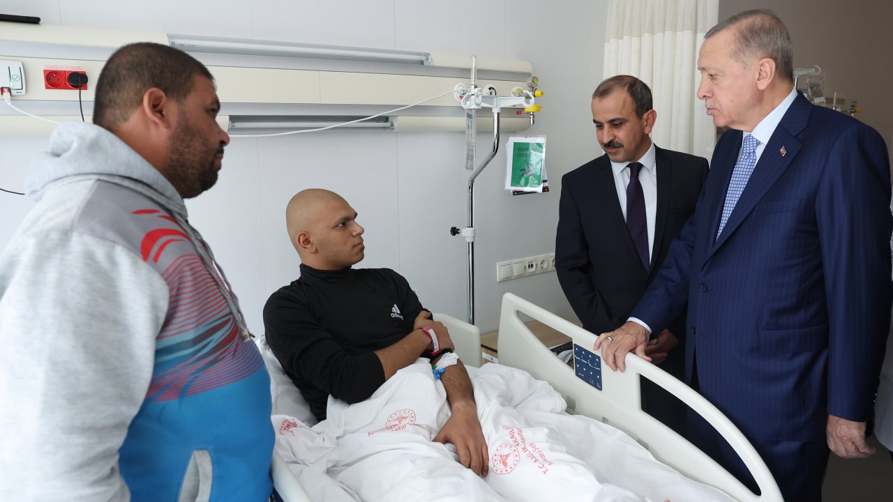Cumhurbaşkanı Erdoğan'dan Gazze'den getirilen hastalara ziyaret
