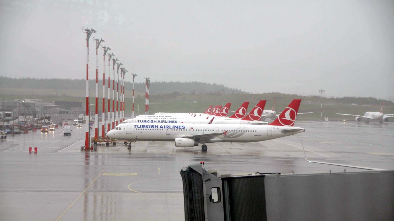 İstanbul'da olumsuz hava şartları dolayısıyla 105 sefer iptal edildi