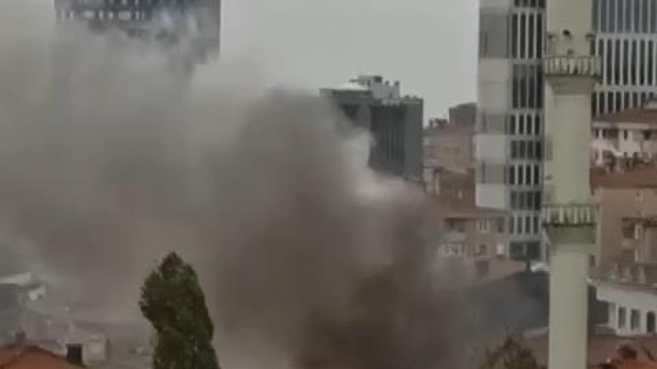 Ataşehir'de geri dönüşüm deposunda yangın çıktı