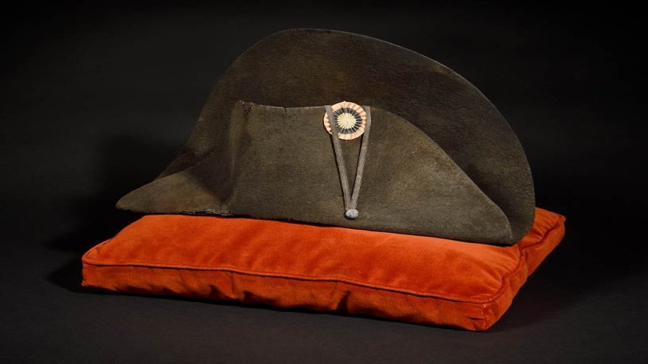 Napolyon Bonapart'ın şapkası rekor fiyata satıldı