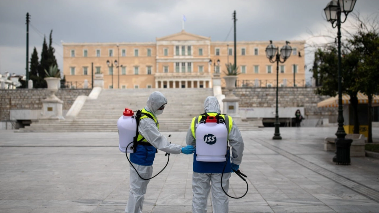Yunanistan'da Covid-19 alarmı: 'Ölüm oranları çok yüksek'