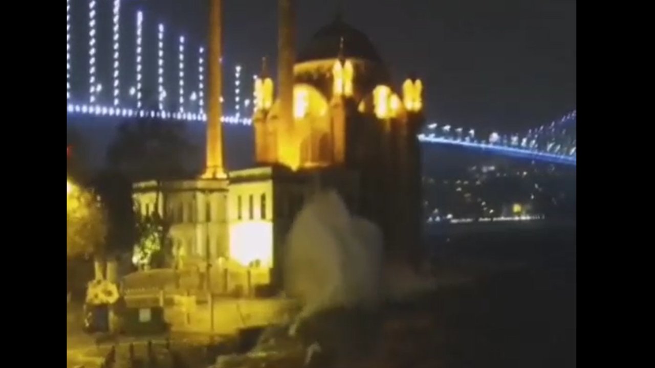 İstanbul’u fırtına vurdu!
