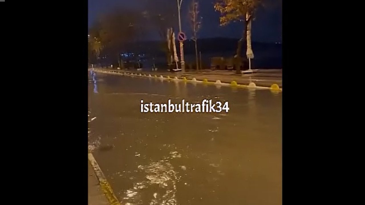 İstanbul’da sağanak ve fırtına etkili oldu, caddeler göle döndü!
