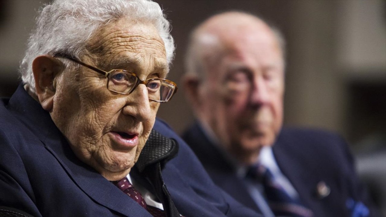 Eski ABD Dışişleri Bakanı Henry Kissinger öldü