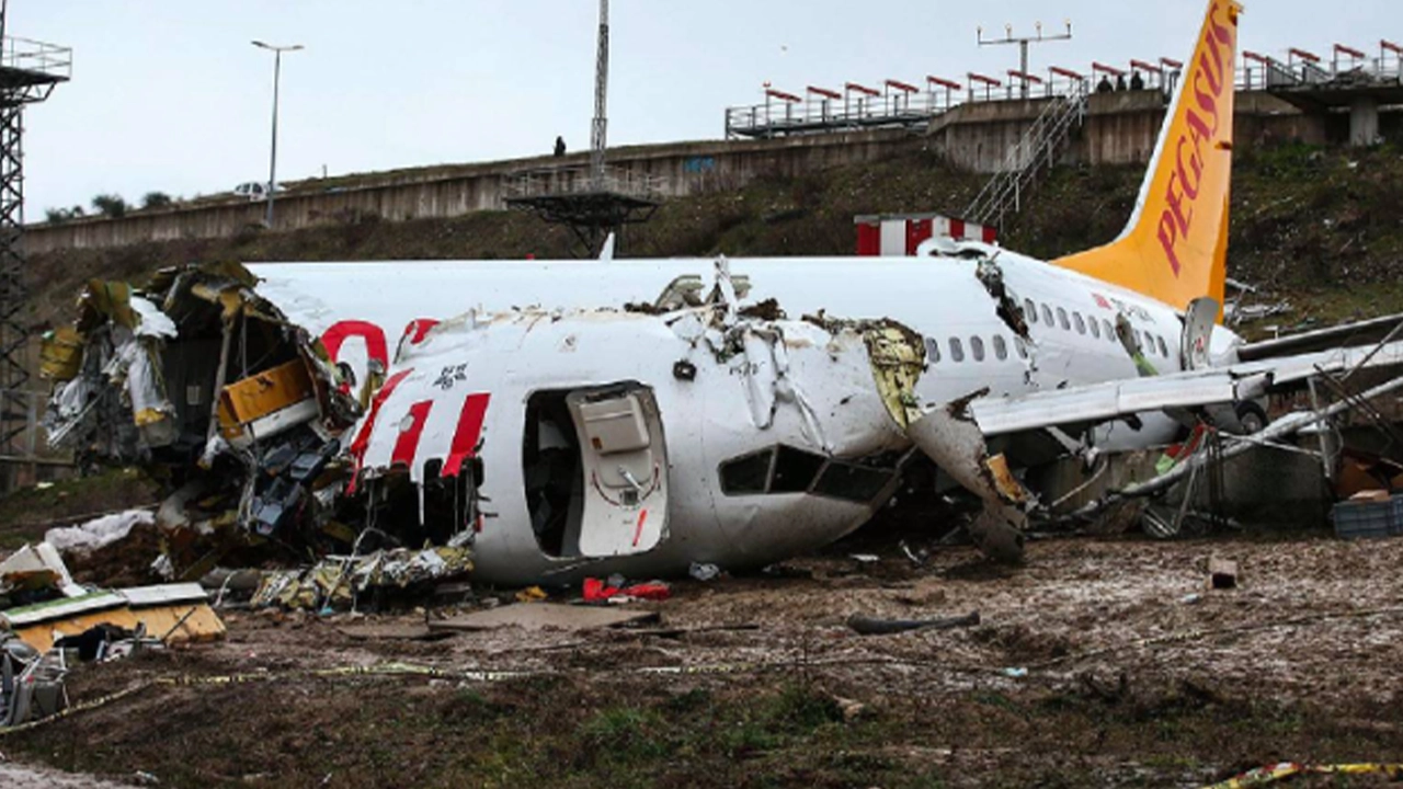 3 kişinin hayatını kaybettiği uçak kazasında bilirkişi raporu: Havalimanı otoritesi asli kusurlu