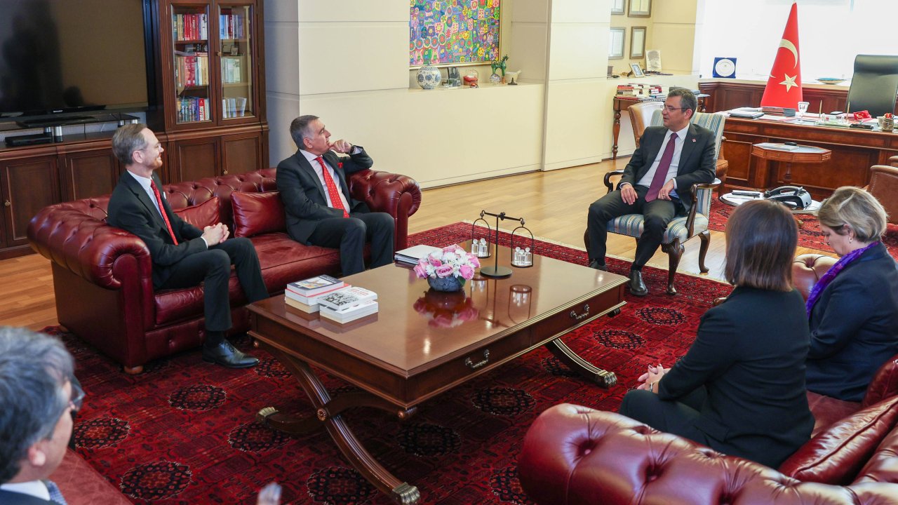 Özgür Özel, TÜSİAD Başkanı Turan ile görüştü