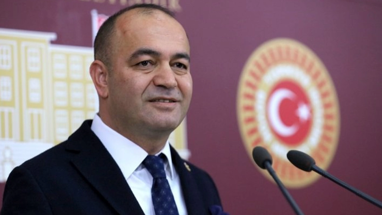 CHP’li Karabat: Başarısız Şimşek, rantçı Kurum’a destek istiyor