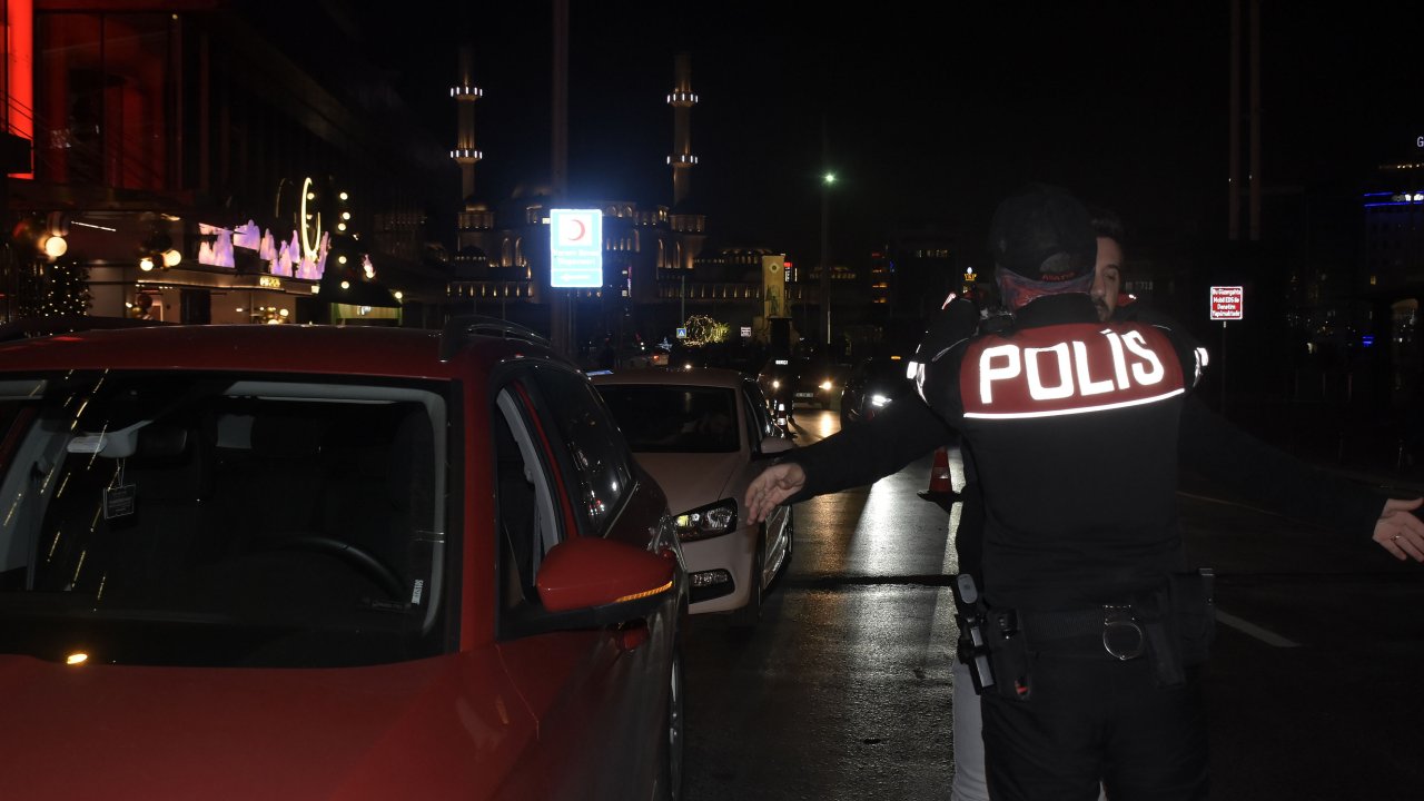 İstanbul'da 'Huzur İstanbul' denetimi: 1 kişi gözaltına alındı