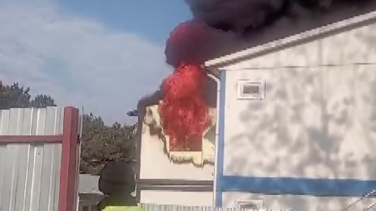 İşçilerin kaldığı konteynerde korkutan yangın