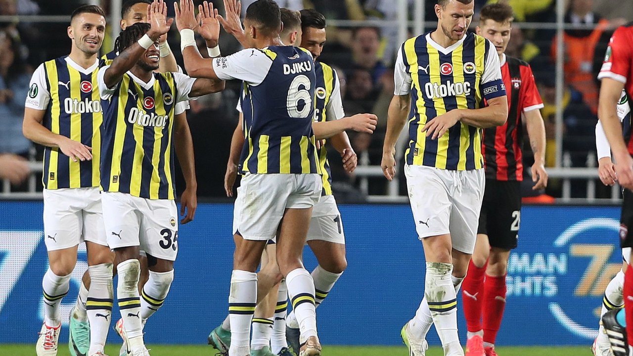 Fenerbahçe Spartak Trnava'yı 4-0 yendi