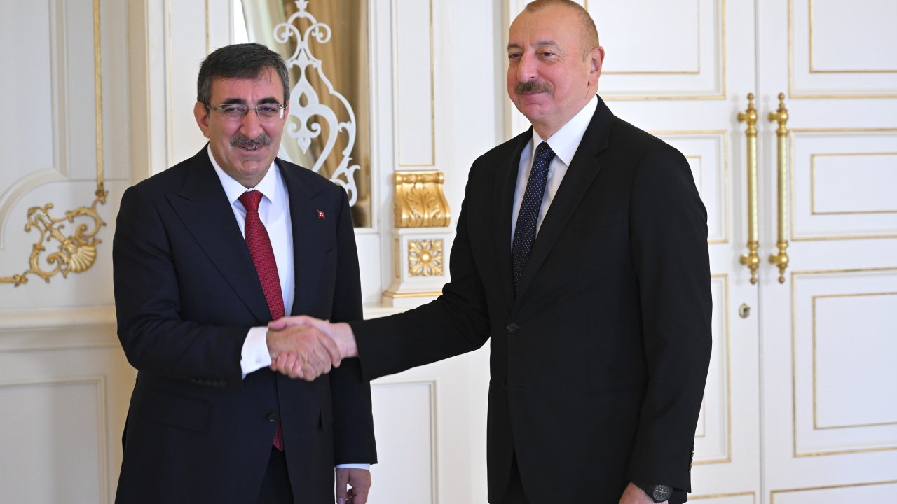 Cumhurbaşkanı Yardımcısı Yılmaz, İlham Aliyev ile görüştü