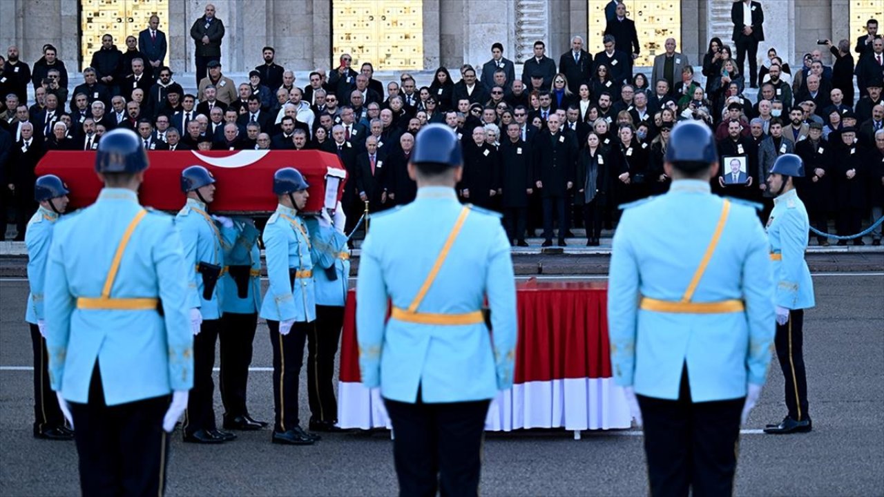 Yaşar Okuyan için Meclis'te cenaze töreni