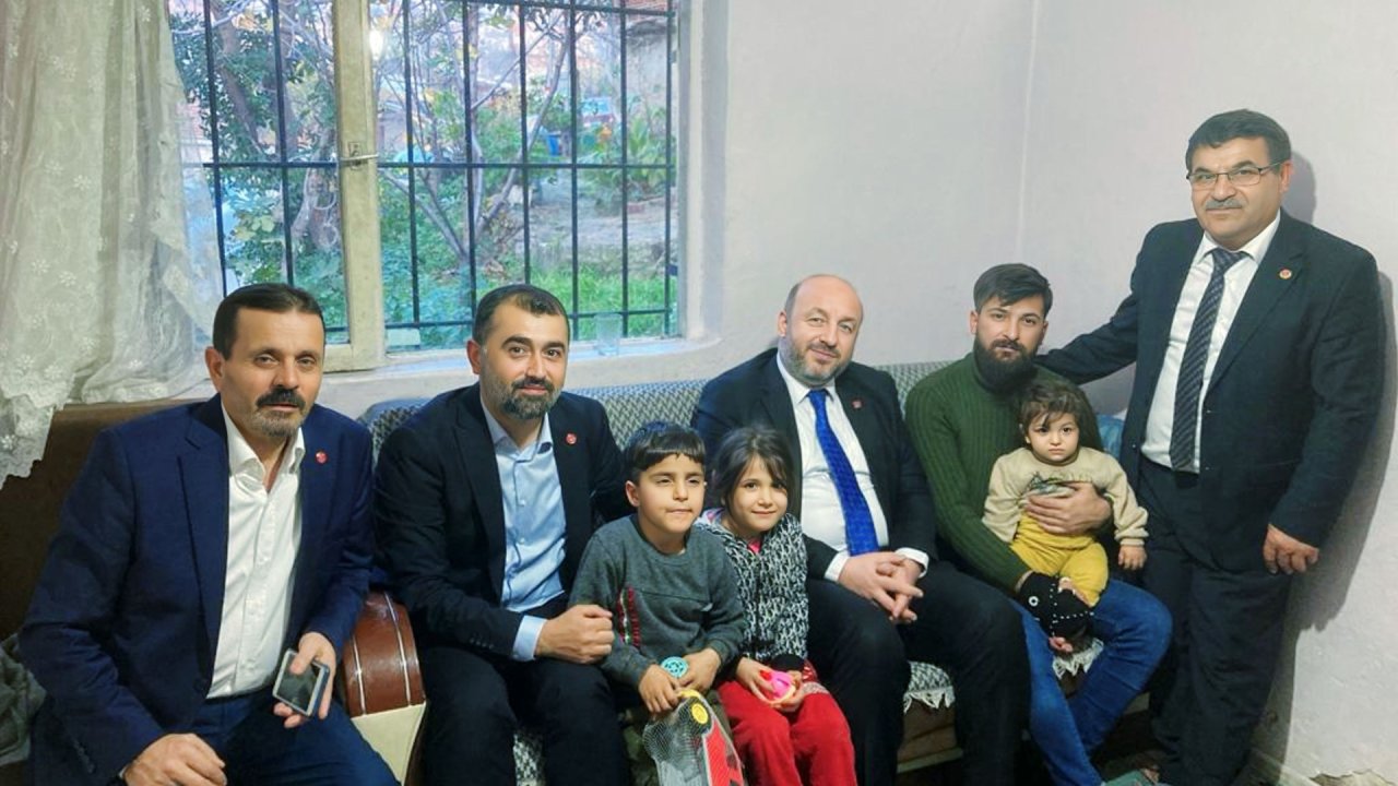 Saadet Partililerden AVM'de intihar girişiminde bulunan Çakır’ın ailesine ziyaret