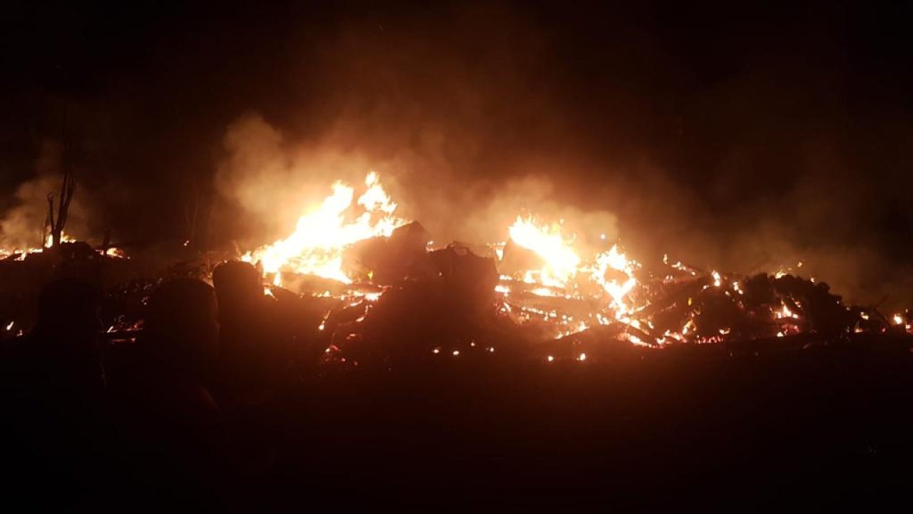 Bir yangın faciası da Sinop'tan: 5 ev yandı, ölüler var