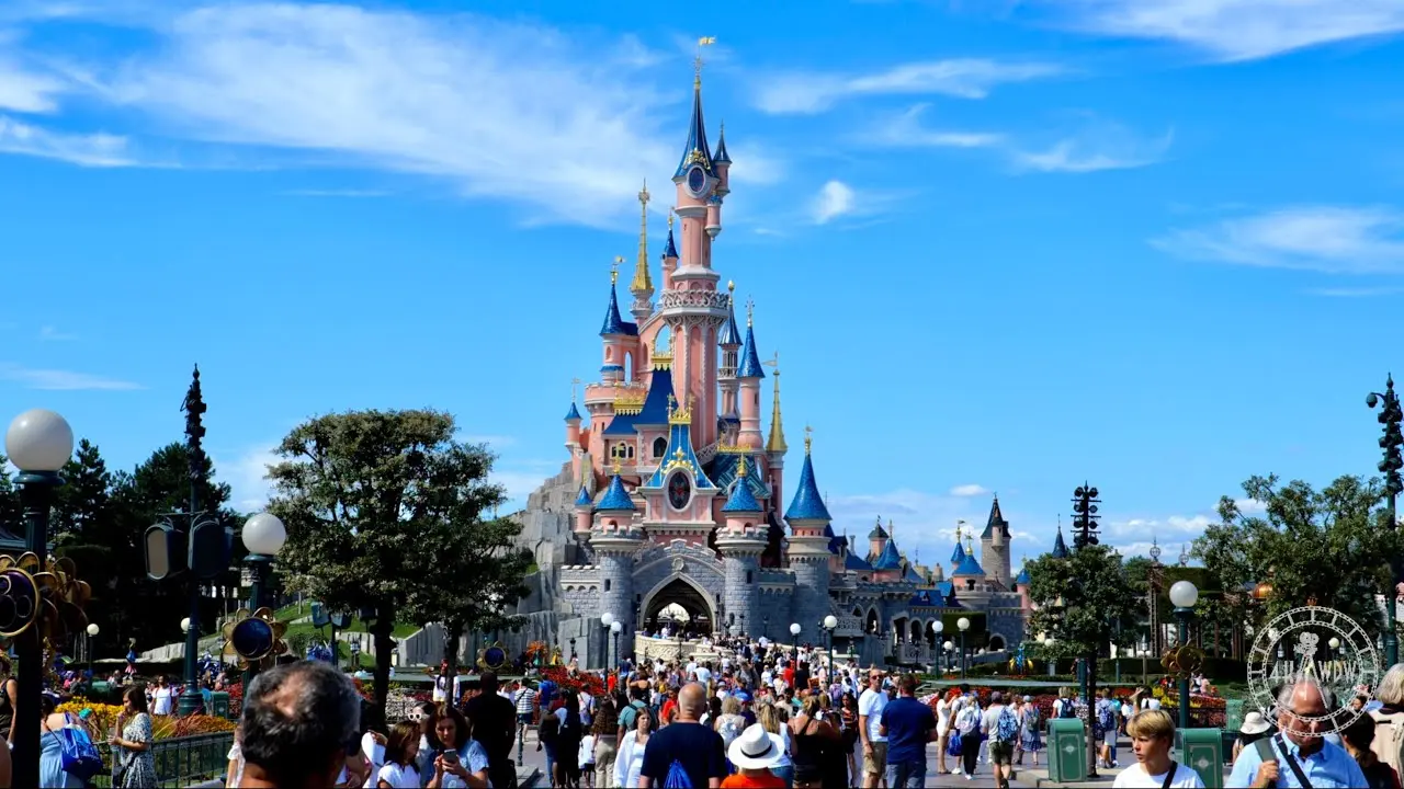 2024 Disneyland Paris giriş ücretleri ne kadar? Disneyland Turu Fiyatları