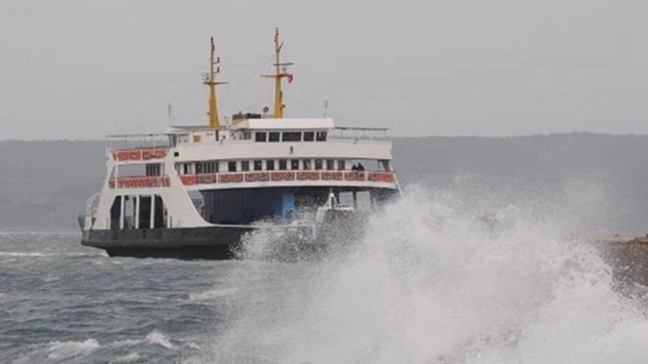 İstanbul'da deniz ulaşımına hava muhalefeti engeli: Bazı vapur seferleri yapılamayacak