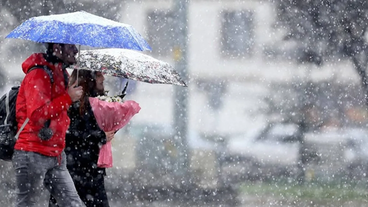 Meteoroloji tarih verdi: İstanbul'da kar ne zaman yağacak?
