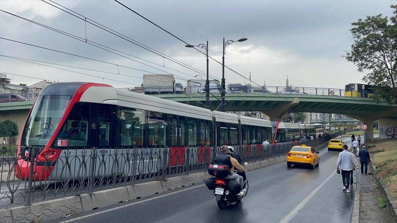 Tramvay seferlerine “bisiklet turu” engeli