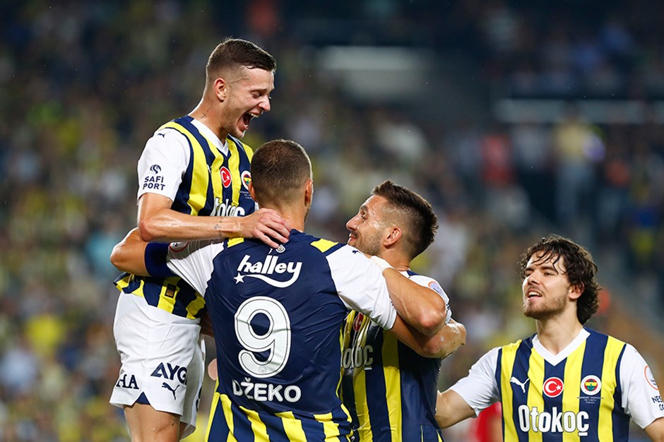 Fenerbahçe Gaziantep FK'yı ağırlıyor