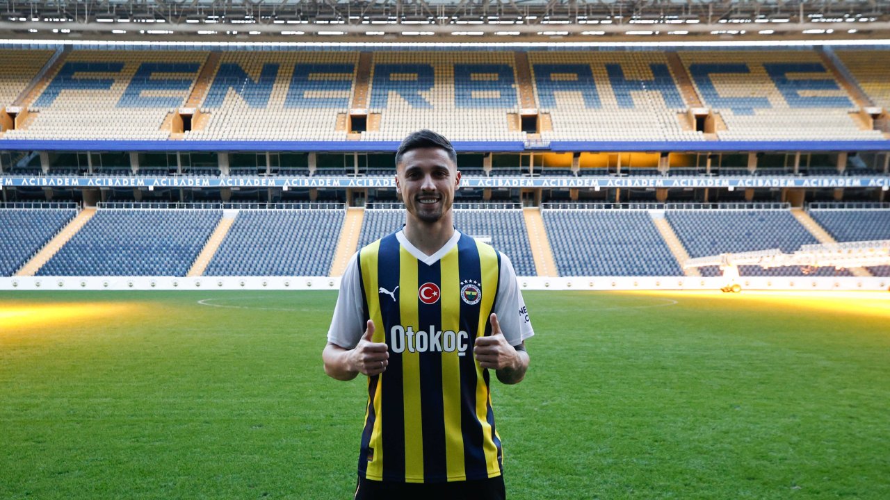 Fenerbahçe Rade Krunic'i resmen duyurdu