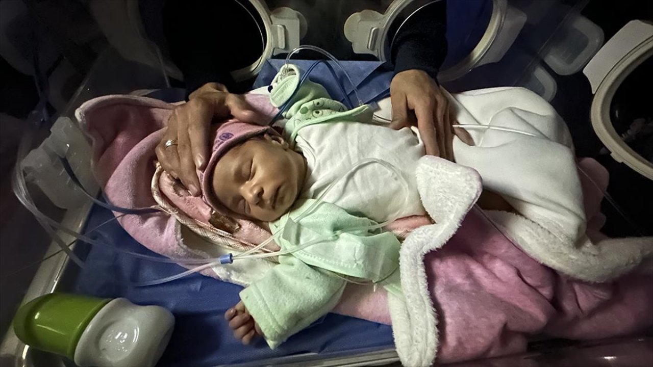 Filistin Kızılayı: Gazze'de kadınlar tehlikeli koşullarda doğum yapıyor