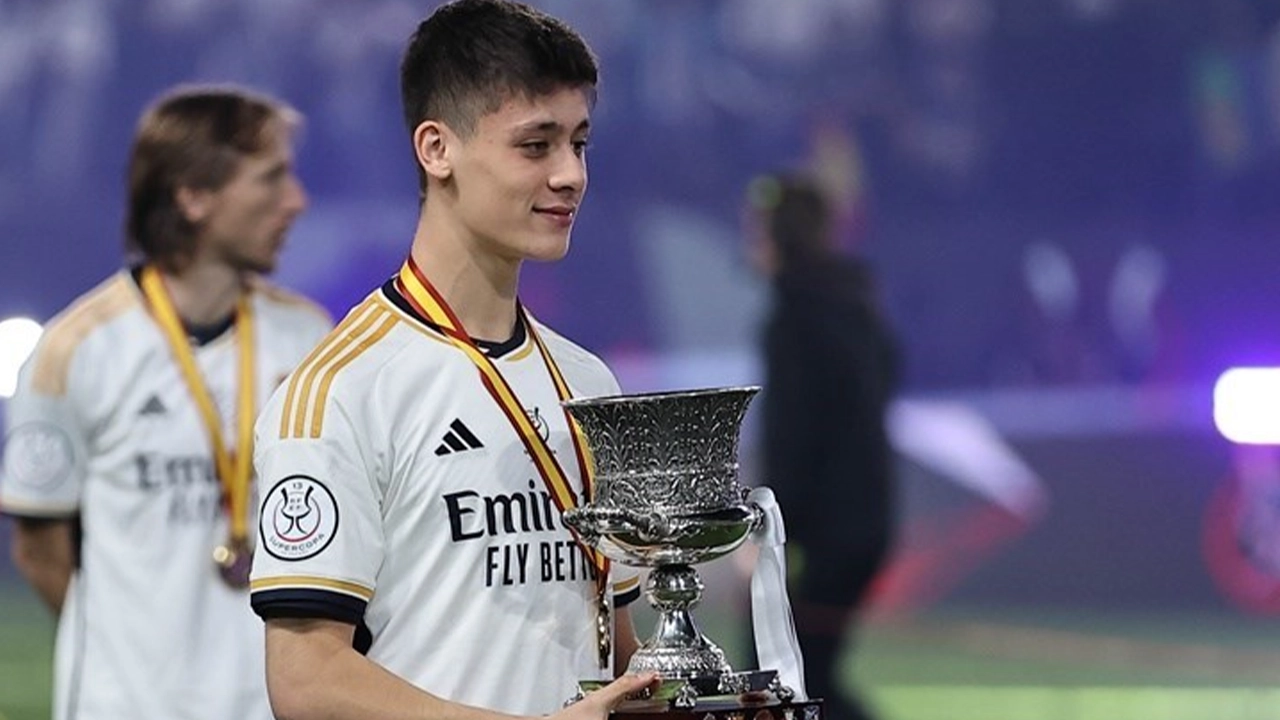 Arda Güler, Real Madrid ile ilk kupasını kazandı