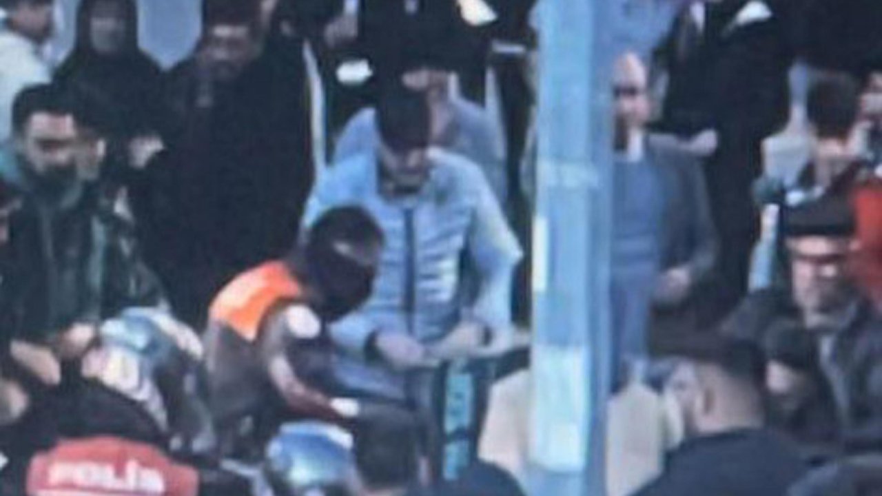 Denizlispor-Amed maçında taraftarlar arasında bıçaklı kavga: Olay anına ait görüntüler ortaya çıktı
