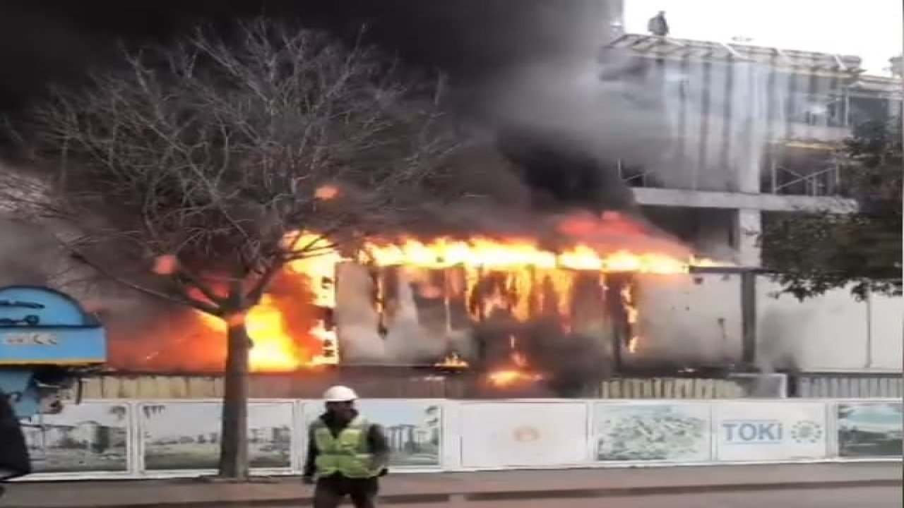 İşçilerin kaldığı konteynerde yangın: Çok sayıda itfaiye sevk edildi