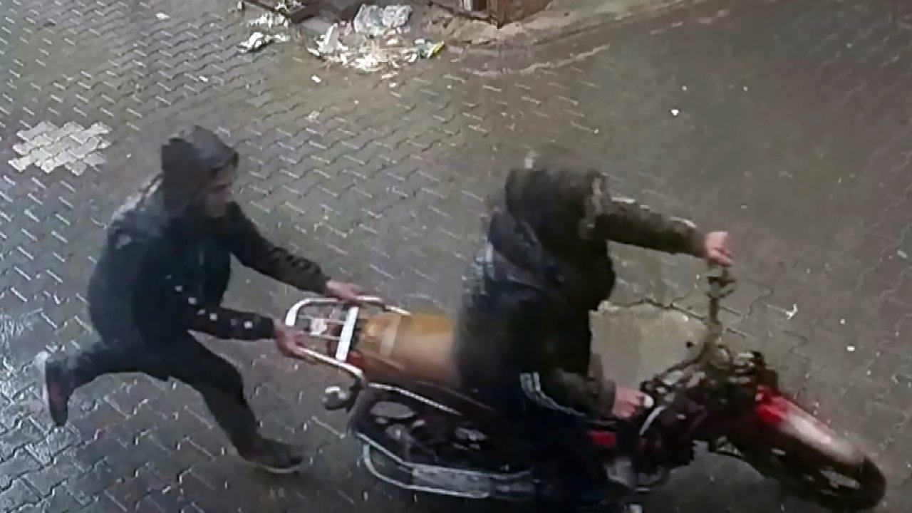 Cezaevi firarisi çaldığı motosikletle gezerken yakalandı: 'Hoşuma gittiği için çaldım'