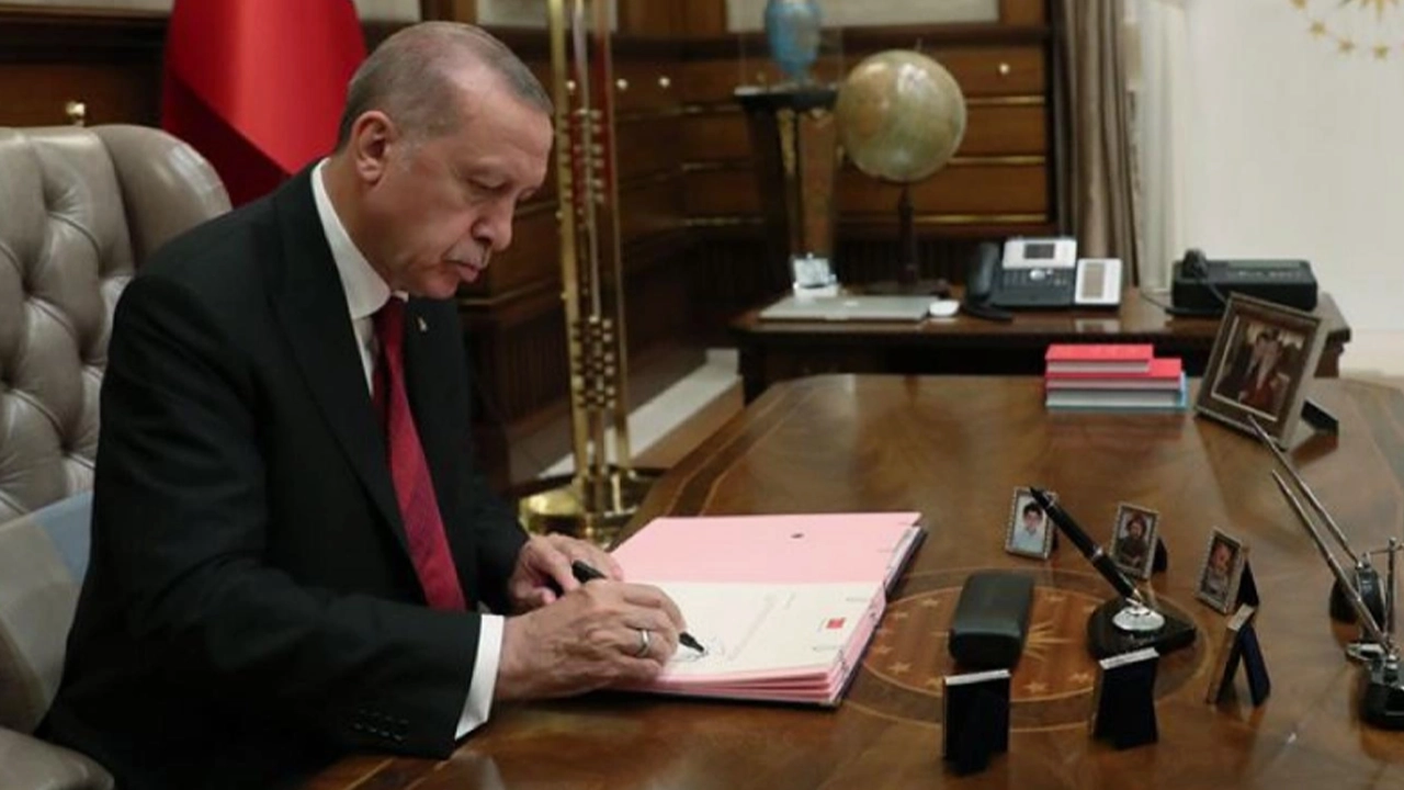 Cumhurbaşkanı Erdoğan'ın imzasıyla Resmi Gazete'de: 28 ile yeni milli eğitim müdürü atandı