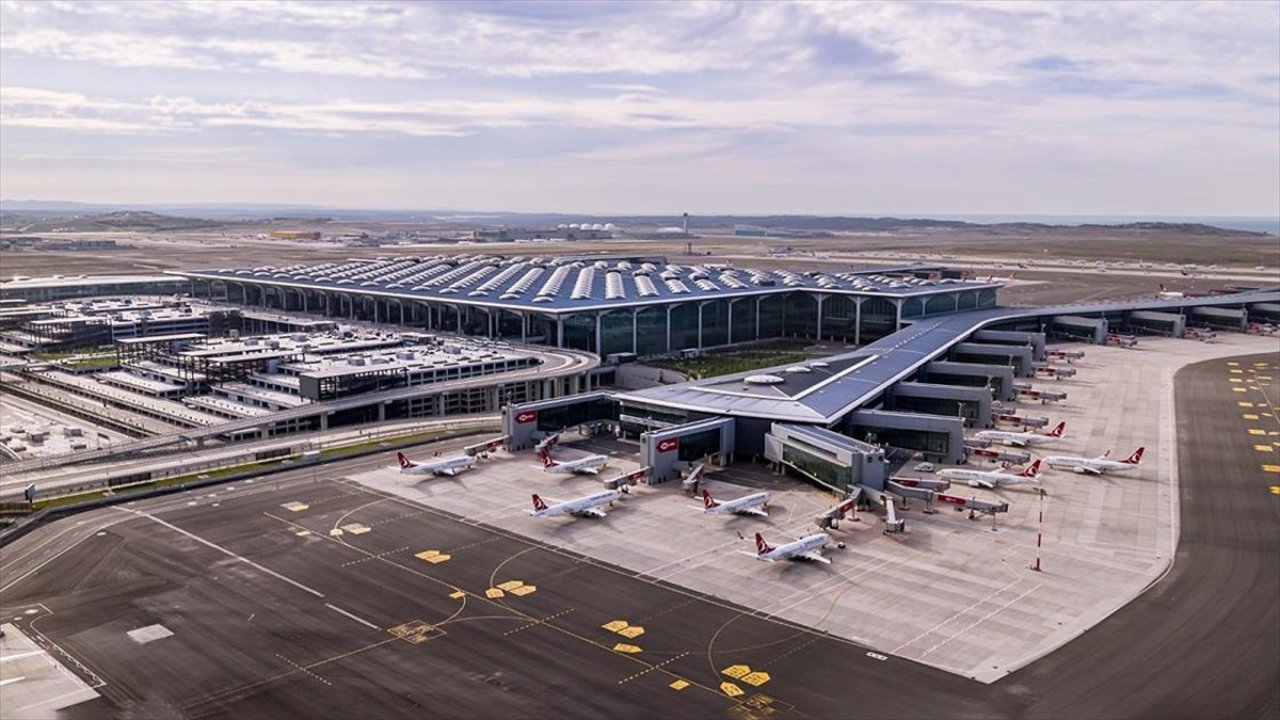 İstanbul'daki havalimanlarının yolcu sayısı yüzde 19 arttı