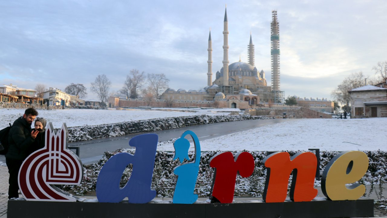 Edirne'de kar etkisini kaybetti