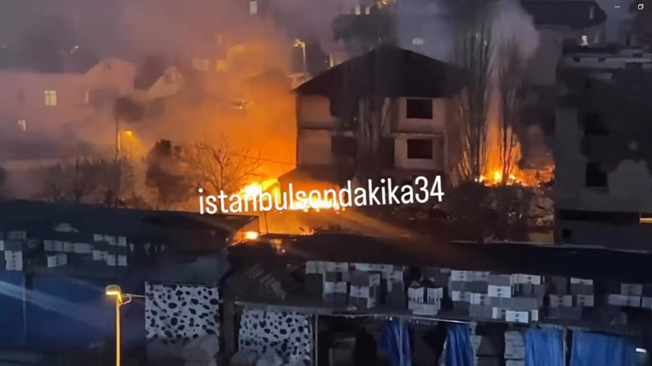 Ataşehir'de yangın çıktı