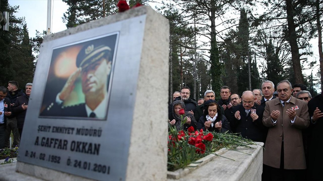 Ali Gaffar Okkan mezarı başında anıldı