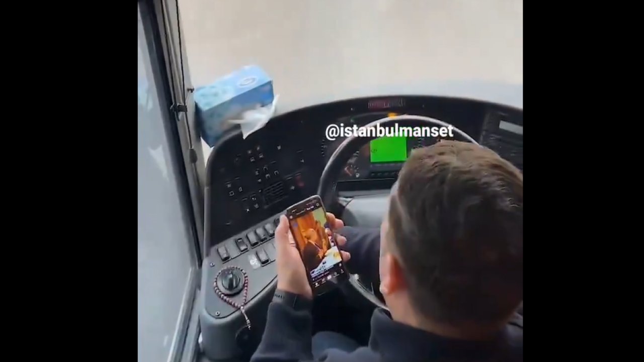 Seyir halindeki otobüsün şoförü video izlemeyi bırakmadı!