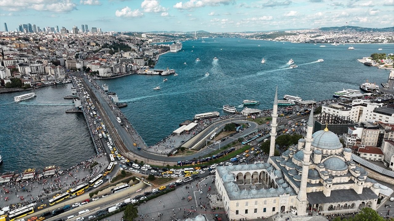Marmara Denizi'ne 20 tsunami gözlem ve erken uyarı istasyonu kurulacak